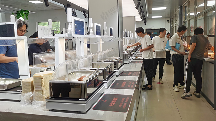 自助取餐.jpg